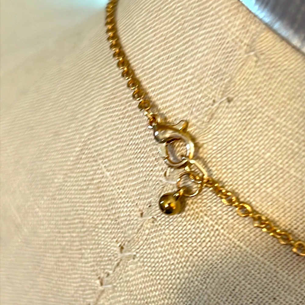 Quartz Pendant Necklace. - Picture 6 of 6